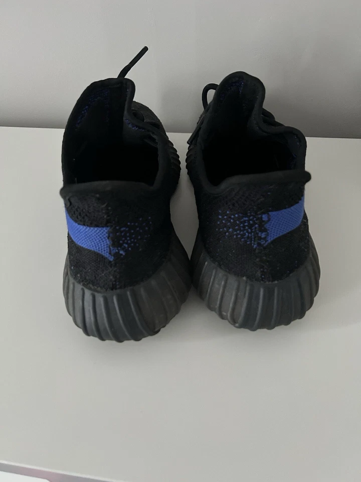 Size 9 - adidas Yeezy Boost 350 V2 Low Dazzling Blue, photo 2 of 5