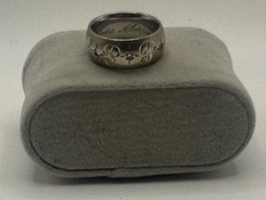 14k White Gold (15.9 grams w/ 3 2.5mm diamonds) Engagement ring with inscription