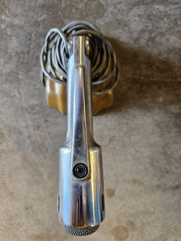 Electro-Voice - Model 664 Microphone With EV Desk Stand