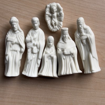 Vintage White Porcelain Nativity Scene Centurion Collection  Made in Taiwan