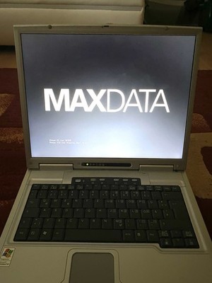 MAXDATA Laptop