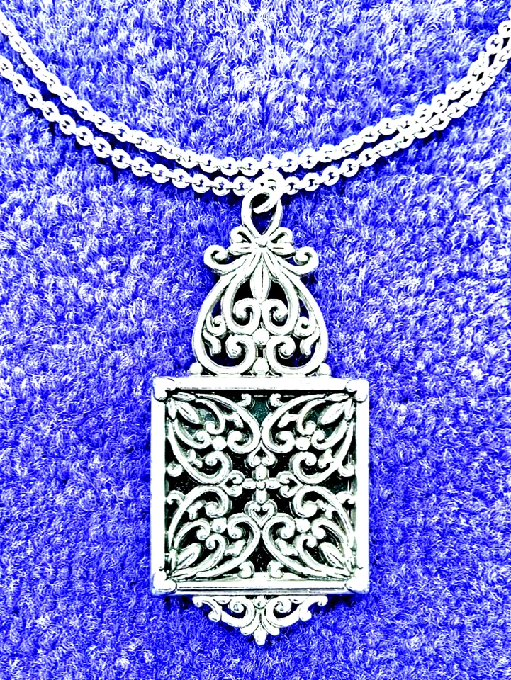 BRIGHTON BERKELEY ESPEJO DOBLE CORAZÓN PERGAMINO COLGANTE COLLAR LARGO PLATA EN MUY BUENA CONDICIÓN✨VTG Foto 2 de 4