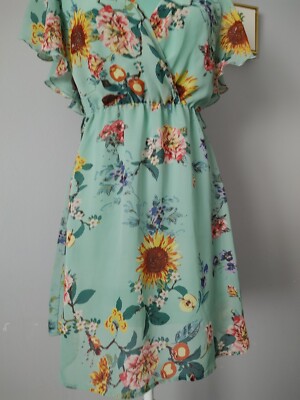 Forever 21 Dress Medium color Green floral print Style Wrap Excellent  Condition | eBay