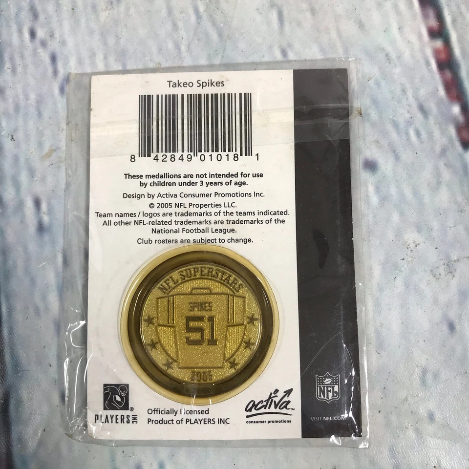 Buffalo Bills Medallion Coin Football Takeo Spikes 2005 NFL Superstars - NOS - Image 3 of 4
