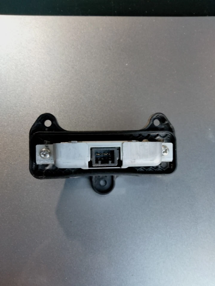 Lexus Is200t F-Sport 2014-2016 faros LED control 85967-12010 Foto 4 de 4