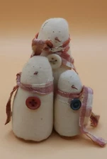 Cute Primatives Snowman Snowpeople Family of 3 Country Decor 3.75"