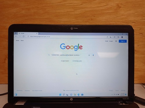 HP Pavilion dv6z-3000 AMD Turion II P520 2.3 GHz 4 GB 320GB HDD 15.6" CNF0358GQP - Picture 4 of 12