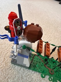 Lego Knights Kingdom set 8778 - Border Ambush; 100% complete w box & manual