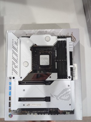 ASUS ROG Maximus Z690 Formula LGA 1700 ATX Intel Motherboard