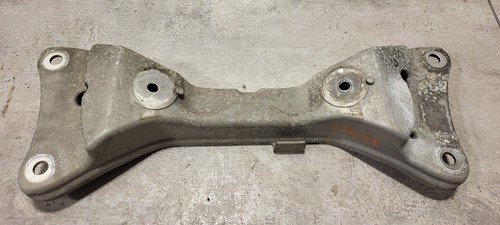 BMW F31 318D, Getriebeträger, 22316859417