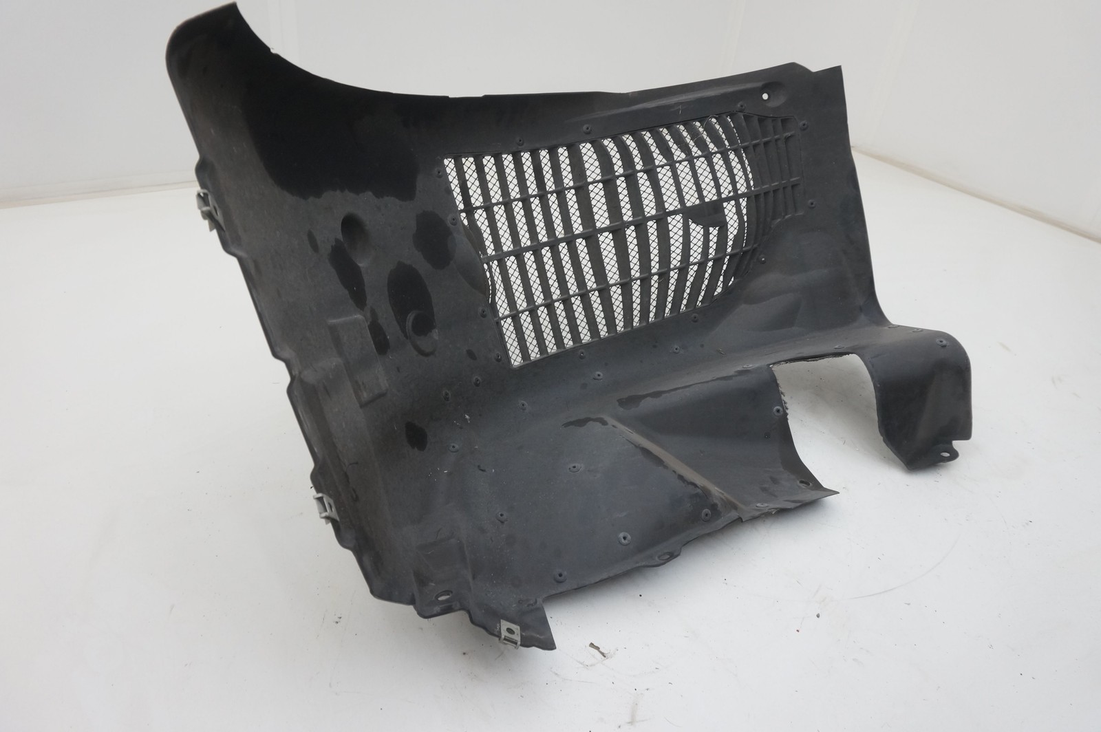 Rear Right Inner Fender Wheel Well Liner OEM 87495000 Ferrari 488 Spider 2017