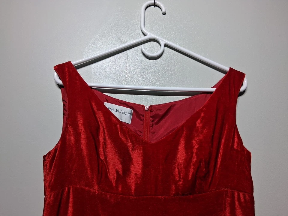 Vestido Anna Molinari De Colección Para Mujer Rojo Terciopelo Sin Mangas Hasta la Rodilla Talla IT 44 Foto 2 de 4