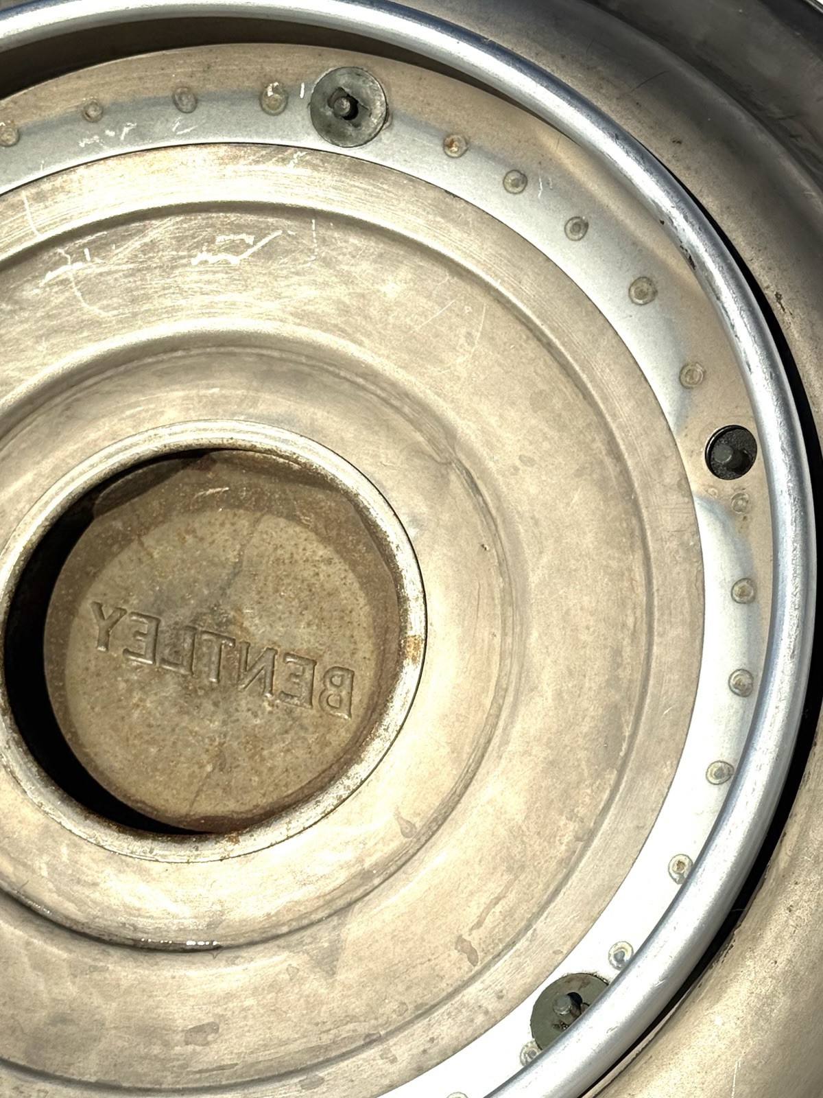 Rolls-Royce Silver Cloud Wheel center cap Green