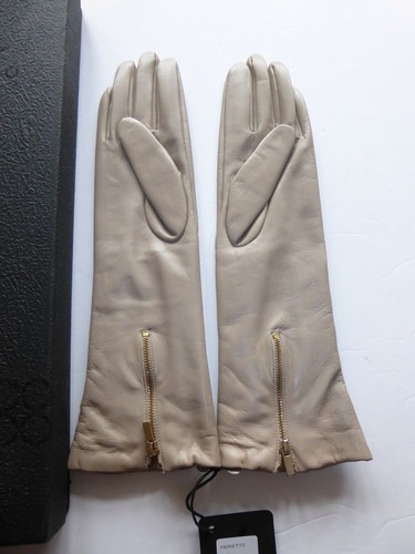 GUANTI BEIGE LUNGHI FODERATI SOTTILI FATTI A MANO LUSSO - TAGLIA L - PREZZO AL PUBBLICO £ 168,99 - NUOVI - Foto 4 di 9