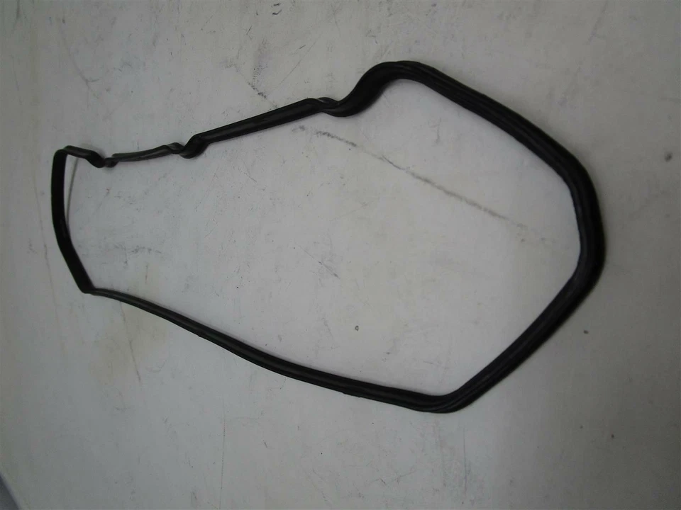 Genuine Briggs & Stratton 820150 Valve Cover Gasket Toro 99-9073 DM950 DM850 - Image 2 of 4