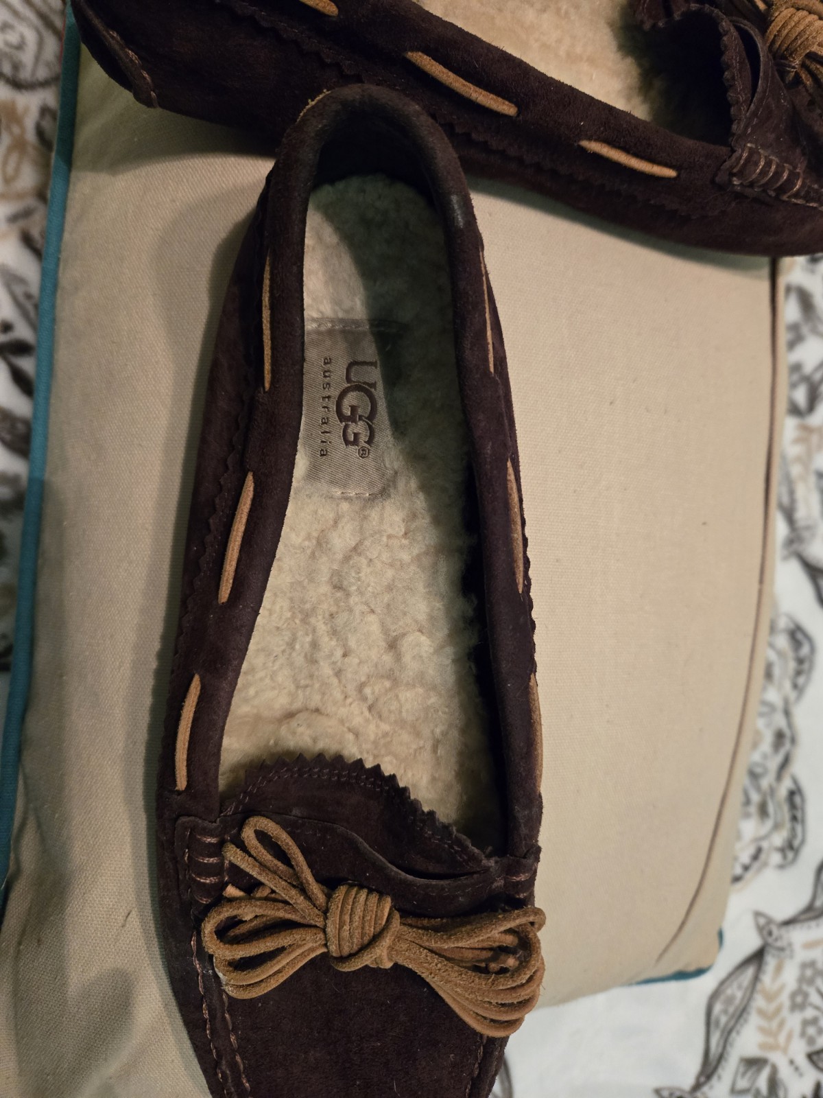 UGG MEENA JAVA SUEDE  MOCCASIN, SHEARLING  Size 7… - image 5