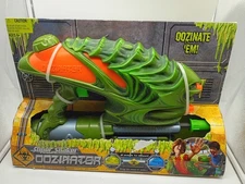Hasbro OOZINATOR Super Soaker Toy Water Gun 2005 Alien Xenomorph Blaster NIP Box