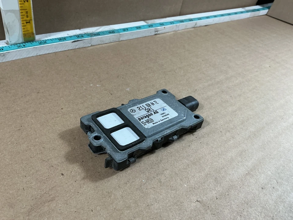 2003 - 2009 Mercedes-Benz E500 W211 Air Quality Sensor 2118300472 OEM - Image 4 of 4