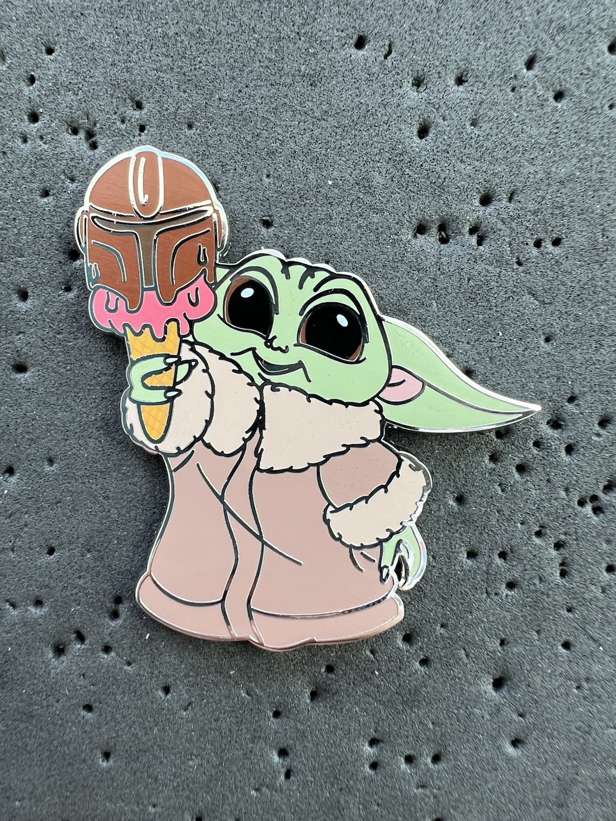 Disney FANTASY Pin - Star Wars The Mandalorian The Child Grogu Baby Yoda