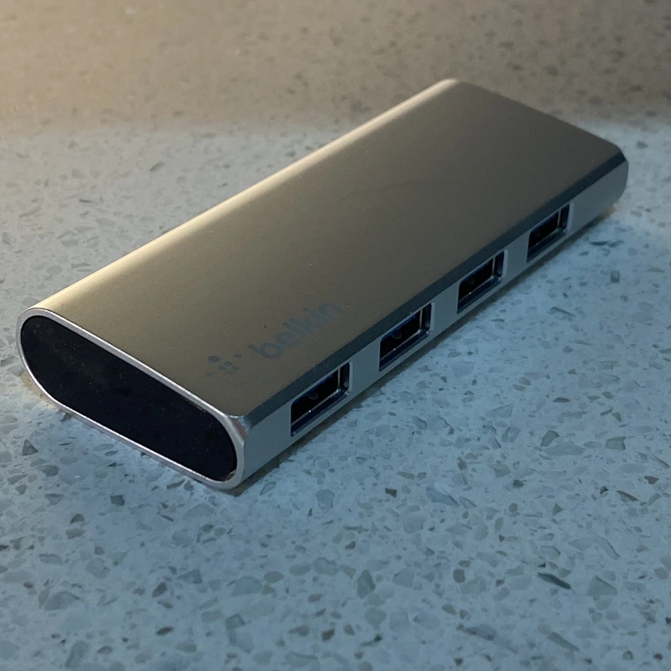 Belkin F4U073 4-Port USB 3.0 hub SuperSpeed Ports Aluminum - Image 3 of 4