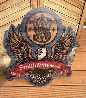 XXL Holzschild Smith & Wesson Eagle since 1952 ca.  50 x 58 cm