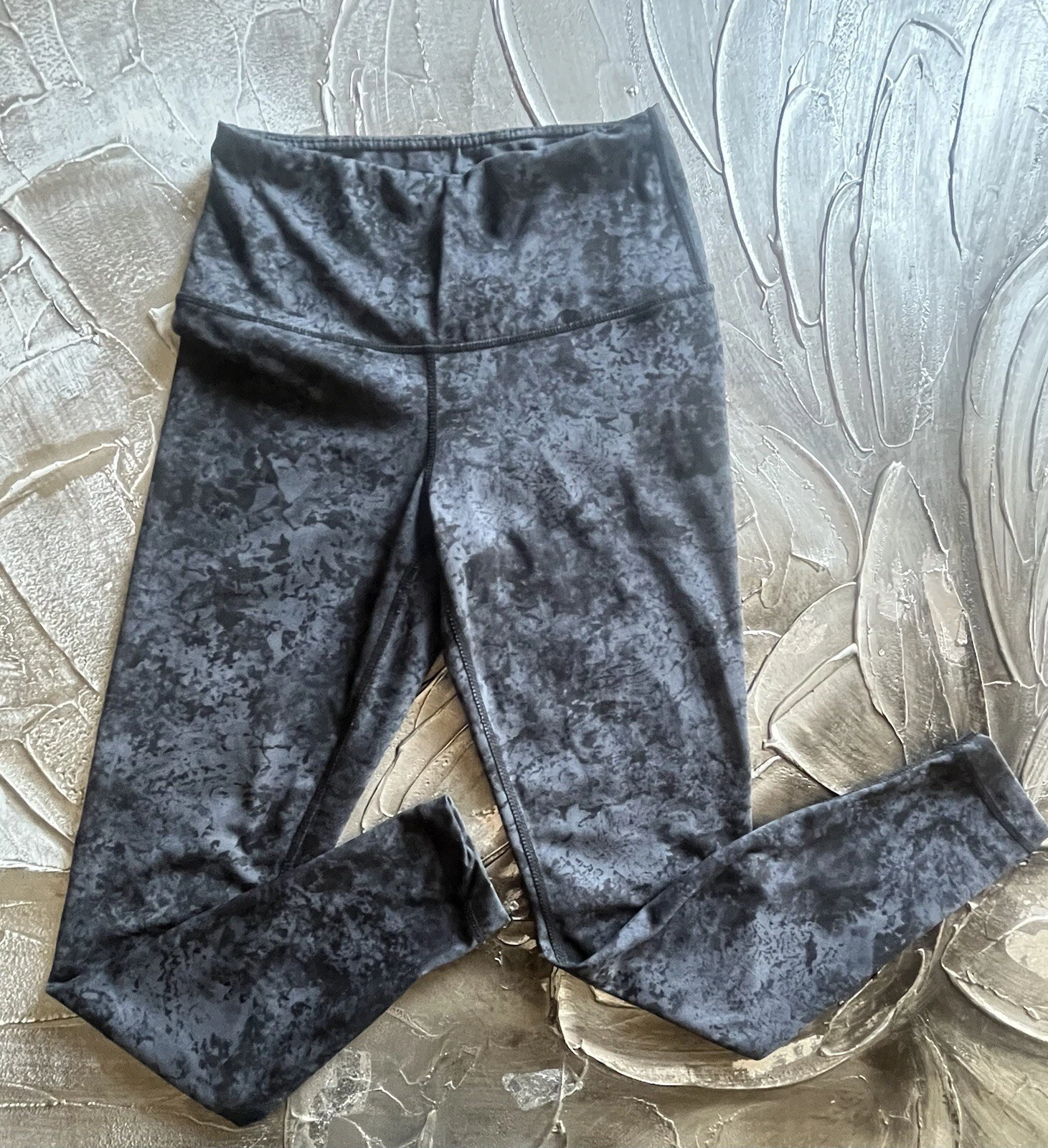 yogalicious high rise marble print workout pants