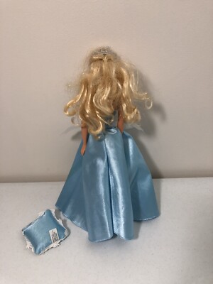 Barbie Sleeping Beauty 1998 – Bambola Con Vestito, Scarpe E Cuscino Musicale – Occhi Che Si Aprono E Chiudono - 3
