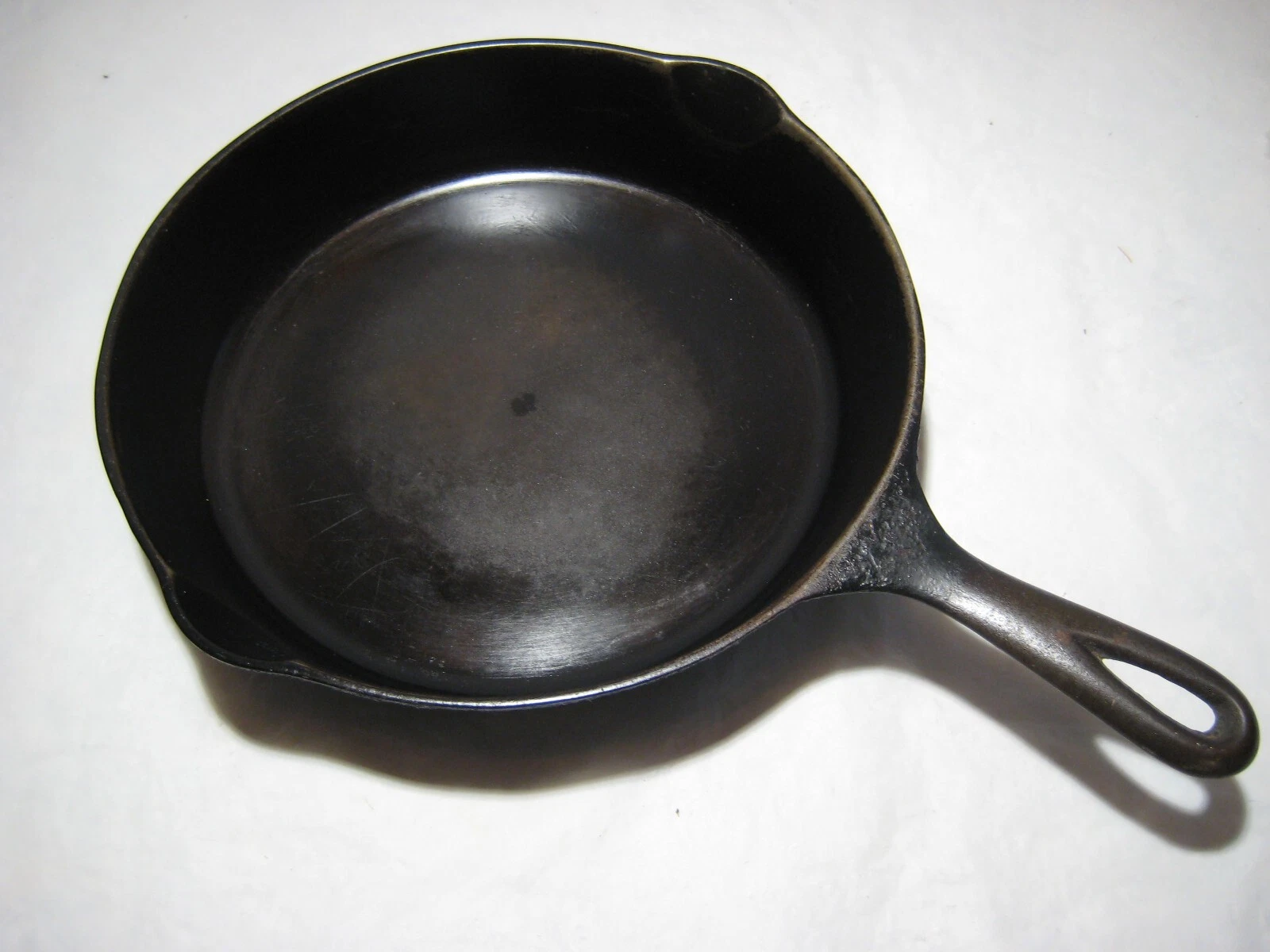Vintage Wagner Ware Sidney Cast Iron Skillet 10" Skillet 1058I
