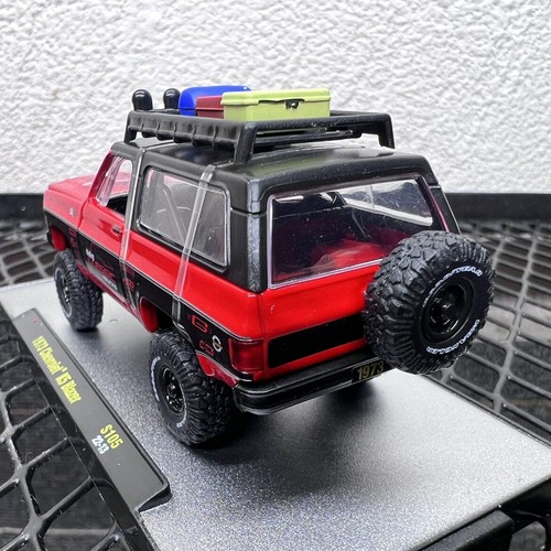 M2 1:64 1973 Chevrolet K5 Blazer S105 22-13 Collectible Car - Picture 7 of 14