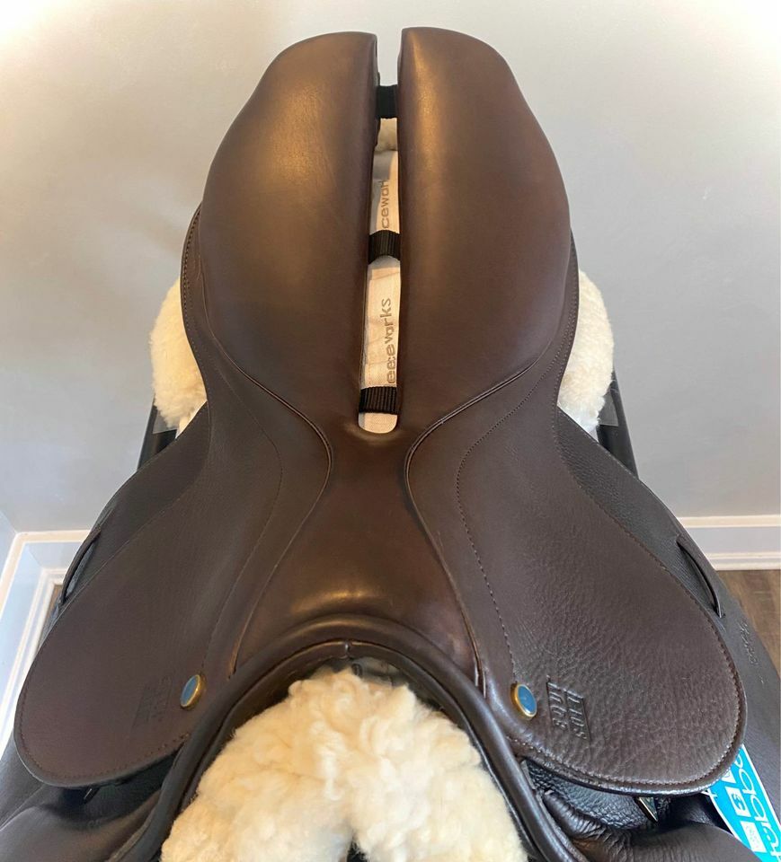 ルアー・フライ HOFFMAN #2 GOLDEN BADGER SADDLE ルアー・フライ HOFFMAN #2 GOLDEN BADGER SADDLE ルアー