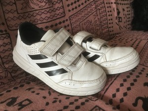 adidas white trainers black stripes