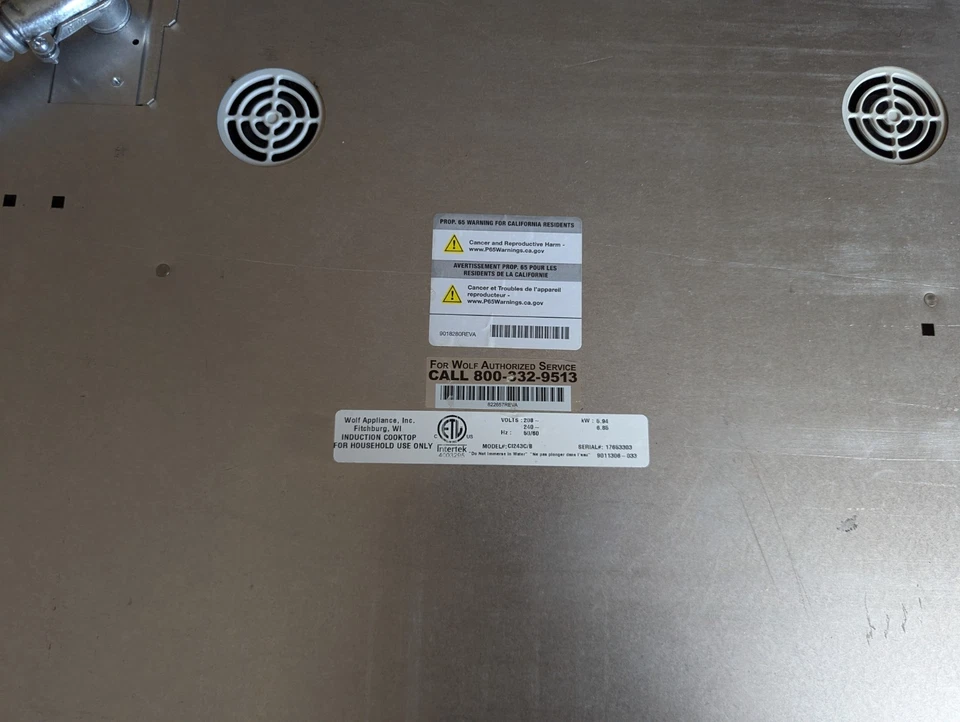 "Placa de inducción contemporánea Wolf 24"" CI243C/B - Placa de cocina con superficie de vidrio negro" Foto 4 de 4