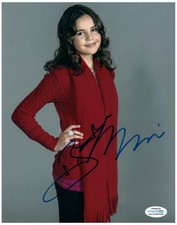Bailee Madison Signed Autographed 8x10 Photo ACOA