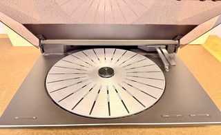 Bang & Olufsen (B&O) Beogram 3000 Turntable (1985 1987) tangential tracking