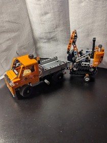 Lego Technic Set 42060 Roadwork Crew (100% Complete)