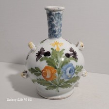 Gourde en faience de Nevers