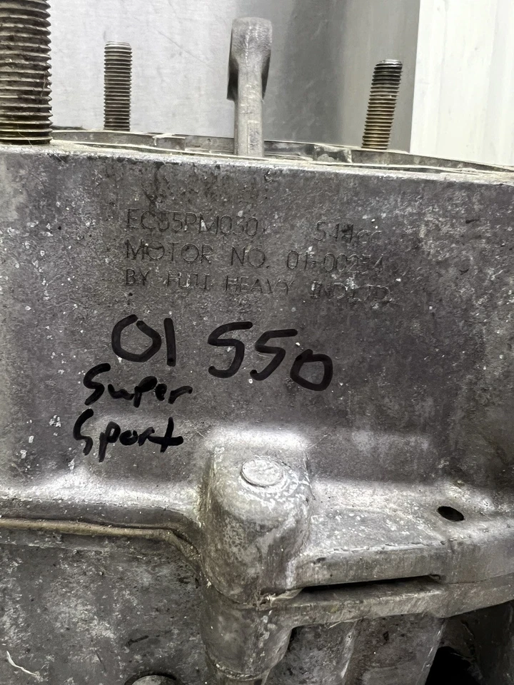 Cigüeñal caja inferior 3086389 99 00 01 02 Polaris 2001 Super Sport Edge 550 Foto 2 de 4