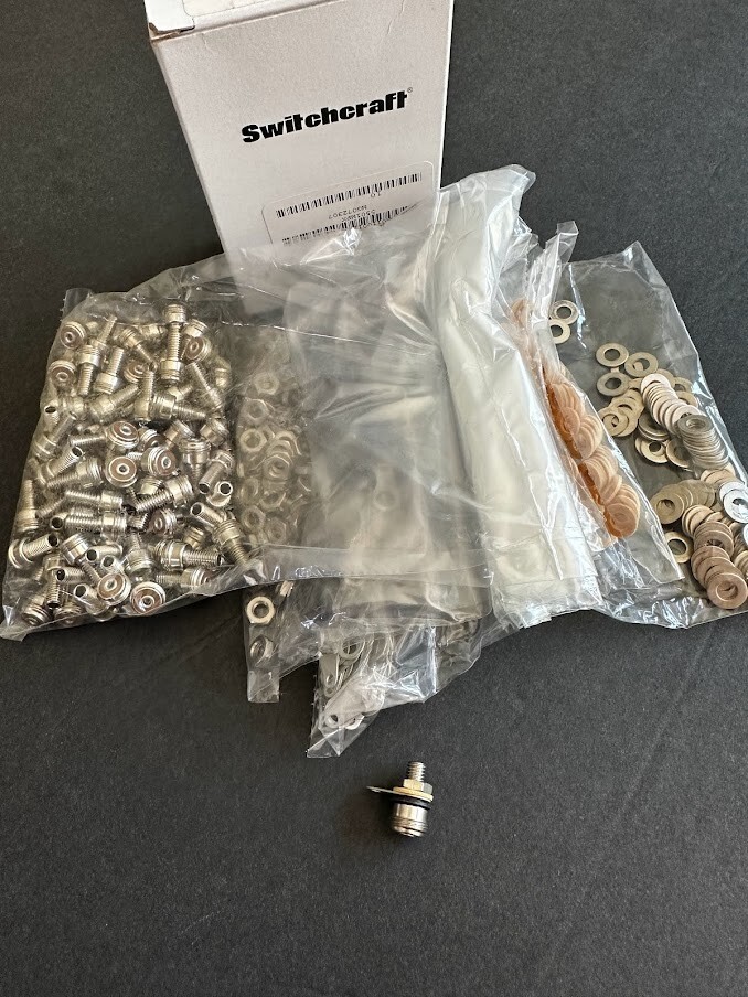 SWITCHCRAFT 5501MPX Miniature Microphone Connector, RoHS, new in