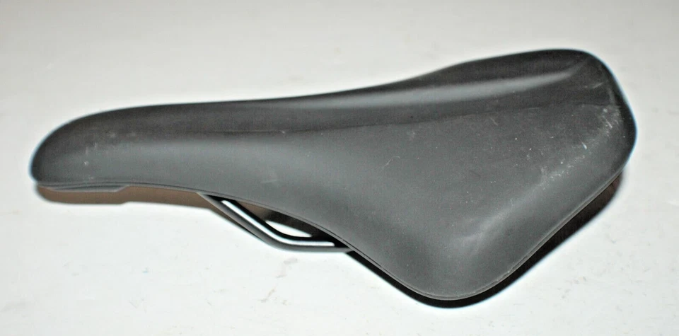 Selim de bicicleta híbrido Giant Selle Royal Group 260/160mm MTB conforto CX EUA remetente - Imagem 4 de 4