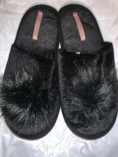 VICTORIAS SECRET Womens BLACK Faux Fur Pom Mule Slippers SZ M NEW WITH TAGS