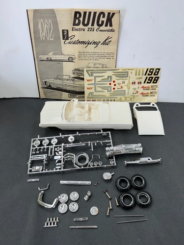 AMT k512 1962 Buick Convertible annual 1/25 McM KIT - Picture 6 of 10