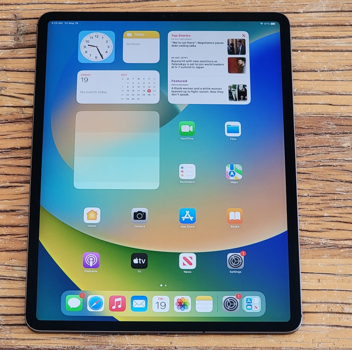 Apple iPad Pro - 12.9 inch - 256GB - Space Gray Verizon MTHX2LL/A