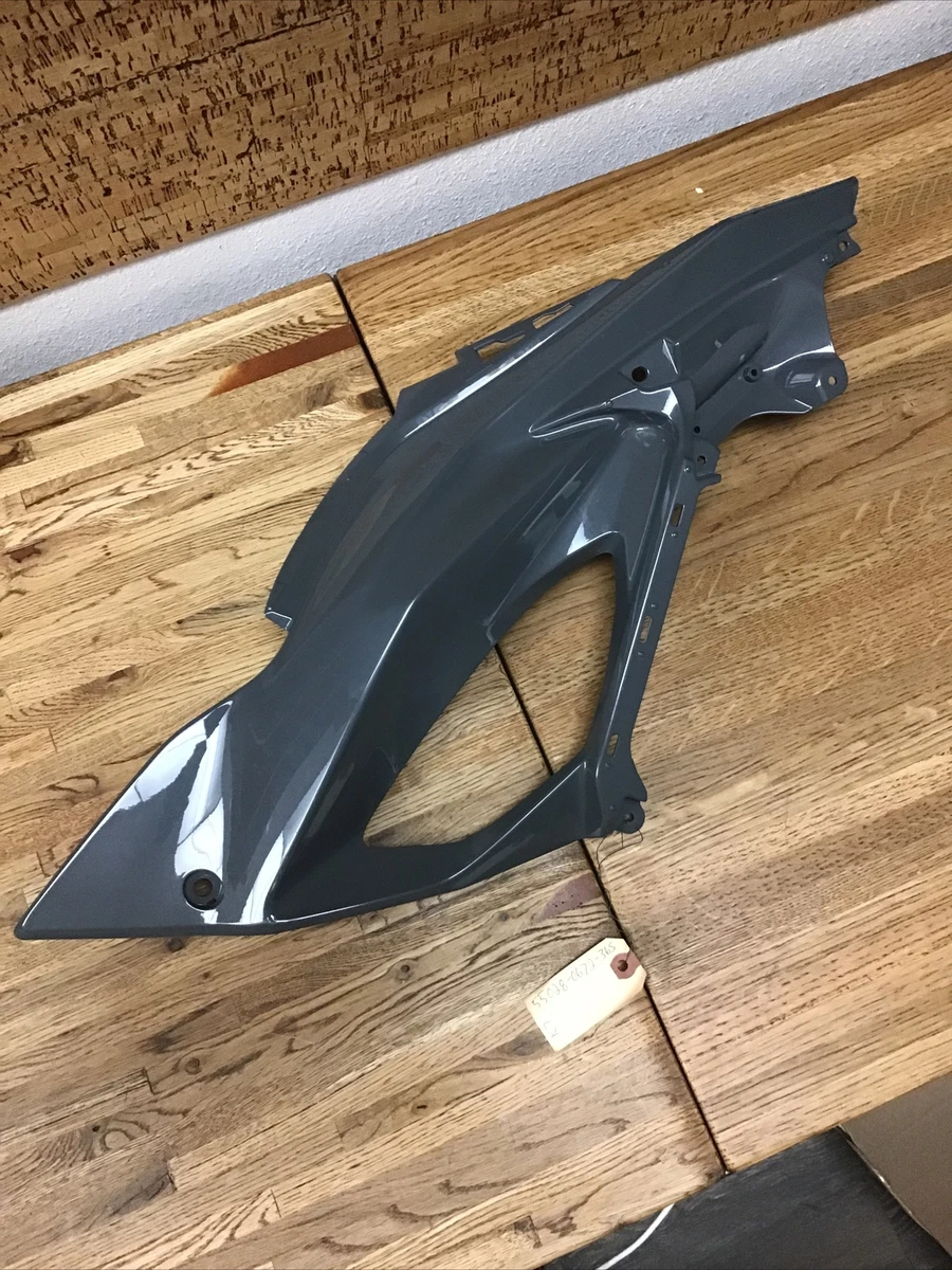 2019 Kawasaki zX6r 636 Right Side Cowling Panel BROKE END 55028