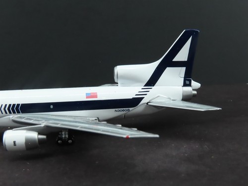 1:400 Gemini Jets GJAPW071 Die-Cast Arrow Air Lockheed L-1011 Airliner - Picture 3 of 13
