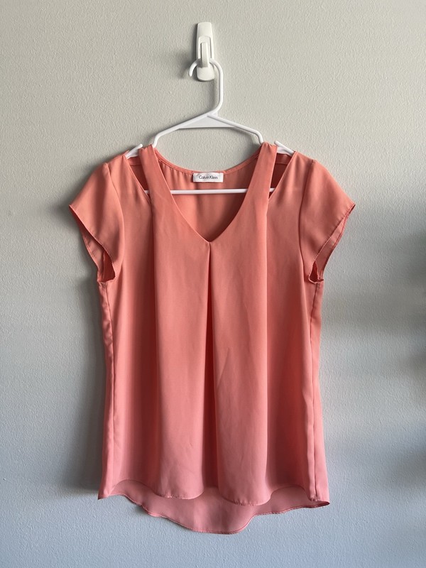 Calvin Klein Women’s Pink Chiffon V-Neck Cap Sleeve Pleated Blouse Pullover S/M