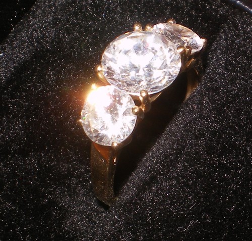 2.5 Ct Princess 14K Yellow Gold 3-Stone CZ Diamond Engagement Wedding Ring 6.75 - Afbeelding 1 van 18