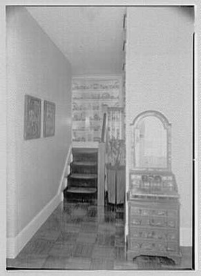 Childs Frick, residence in Roslyn, Long Island, New York. Entrance hall