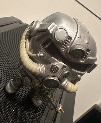 Funko Pop Fallout 76, T-51 Power Armor Special Edition