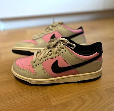 Nike Dunk Low Low Top Sneaker Leder Rosa/Beige/Schwarz Schnürung EU 39