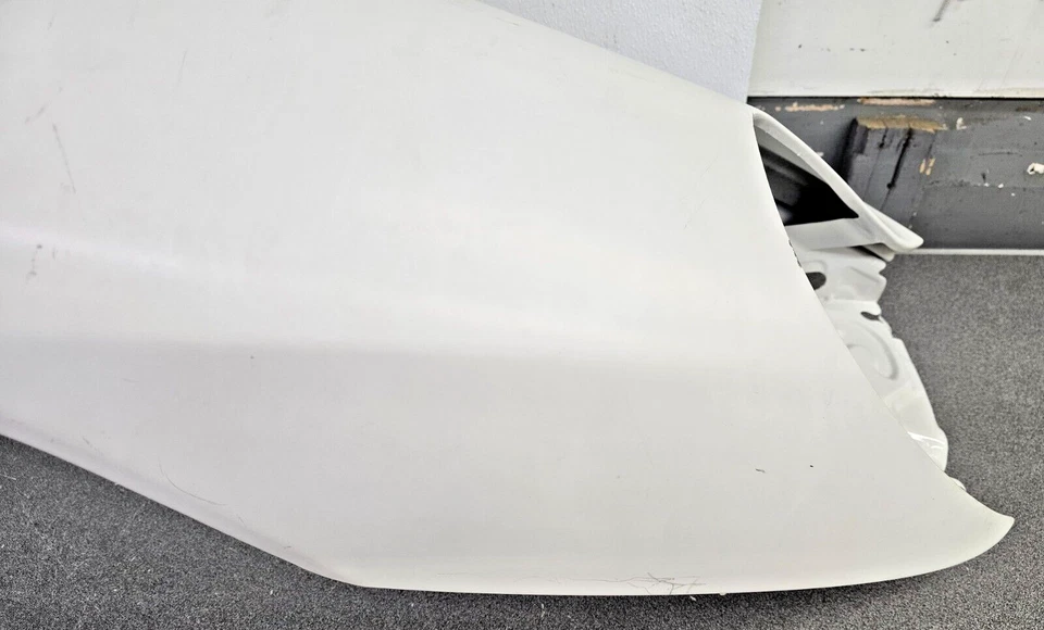 GUARDABARROS DELANTERO DERECHO BLANCO NUEVO SIN USAR GENUINO PORSCHE 911 CARRERA 986 BOXSTER Foto 4 de 4